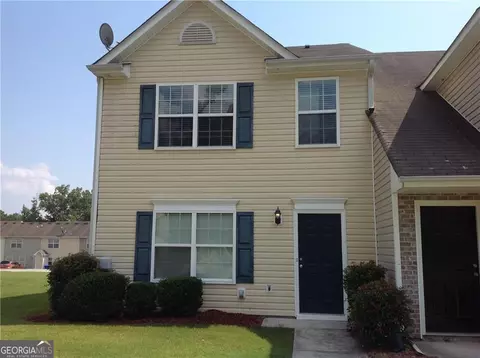 8275 Oakley Cir, Union City, GA 30291