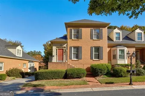 6153 Forest Hills Dr, Peachtree Corners, GA 30092