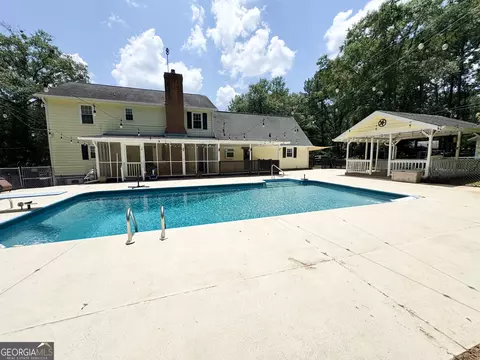 Exterior - 2995 Hogansville Rd, Lagrange, GA 30241 photo 9 of 18