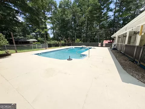 Exterior - 2995 Hogansville Rd, Lagrange, GA 30241 photo 7 of 18