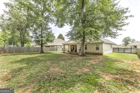 Exterior - 114 Silverside Dr, Perry, GA 31069 photo 8 of 9