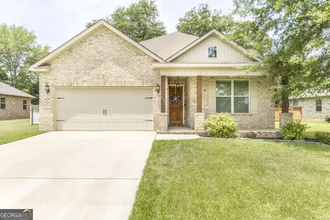 114 Silverside Dr, Perry, GA 31069
