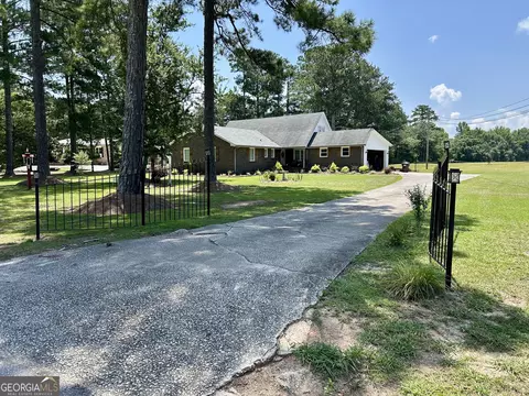 1231 Golf Course Rd, Elberton, GA 30635