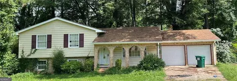 654 Selden Ct, Jonesboro, GA 30238