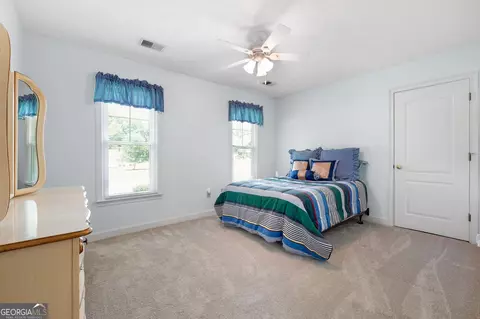 Bedroom - 150 Tramore Trce, Tyrone, GA 30290 photo 3 of 4