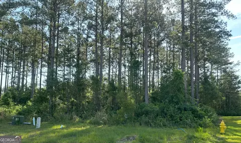 106 Beach Head Ct, Kingsland, GA 31548