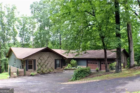 1310 Larkview Dr SW, Lilburn, GA 30047