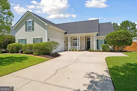 7 River Rock Rd, Savannah, GA 31419