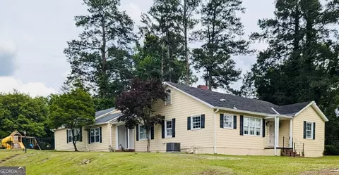 375 Calloway Dr, Macon, GA 31204 photo 3