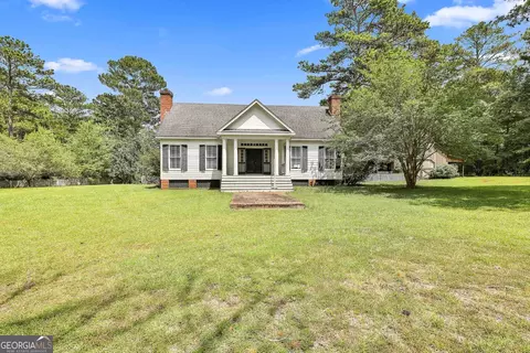 390 Trammell Rd, Moreland, GA 30259