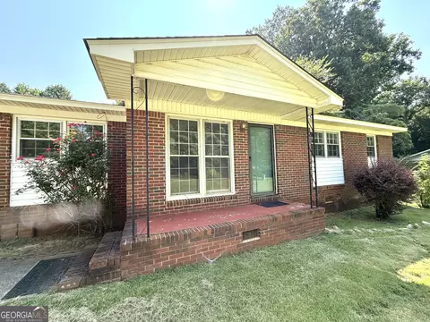 Exterior - 131 Alton Dr, Lagrange, GA 30241 photo 4 of 7