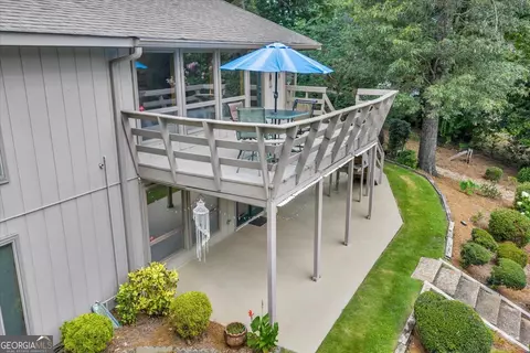 Exterior - 200 Oak Forest Ln, Warner Robins, GA 31088 photo 2 of 23