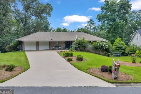 Exterior - 200 Oak Forest Ln, Warner Robins, GA 31088 photo 1 of 23