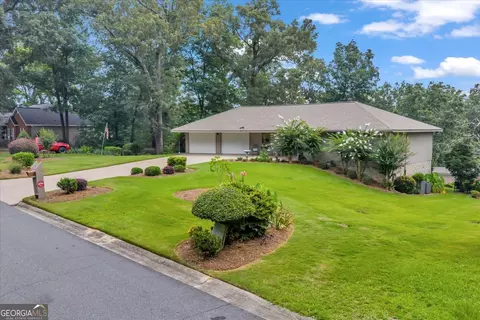 Exterior - 200 Oak Forest Ln, Warner Robins, GA 31088 photo 5 of 23