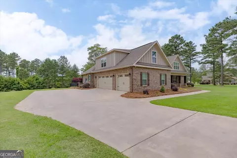 Exterior - 3002 Wiregrass Rd, Perry, GA 31069 photo 2 of 20