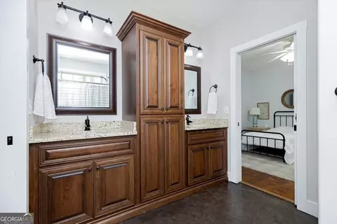 Bath - 3002 Wiregrass Rd, Perry, GA 31069 photo 5 of 5