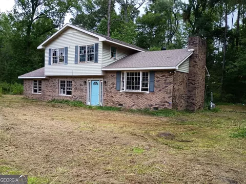 114 Martha Cir, Fitzgerald, GA 31750