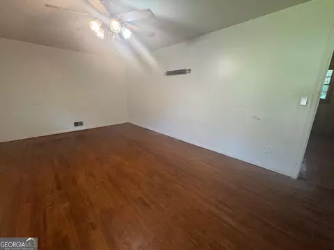 193 Brownlee Rd, Jackson, GA 30233