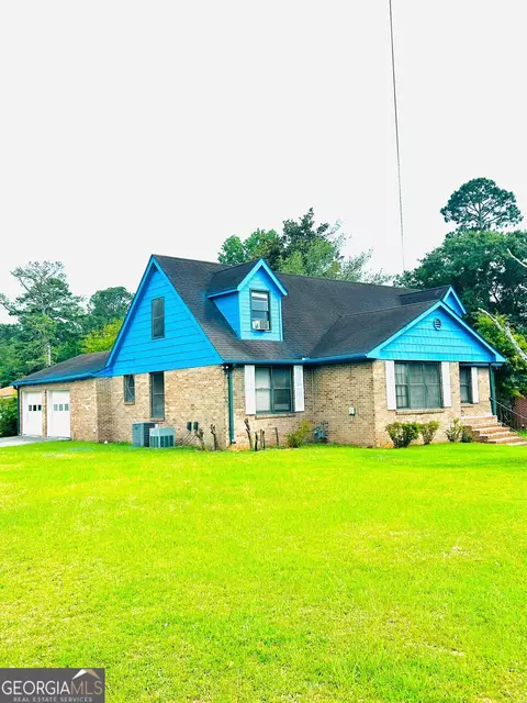 3187 Stratford Dr, Macon, GA 31211
