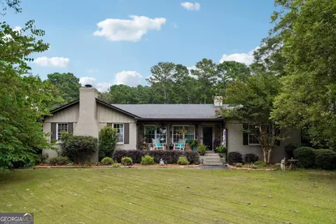 2412 Camp Mitchell Rd, Grayson, GA 30017