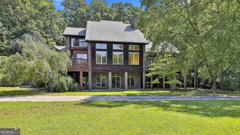 175 Farm Ln, Fayetteville, GA 30214