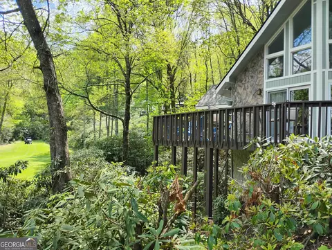 850 Ridgepole Dr, Sky Valley, GA 30537