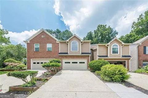 912 Edgewater Cir, Marietta, GA 30062