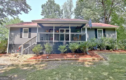 1348 Hidden Lakes Rd, Warm Springs, GA 31830