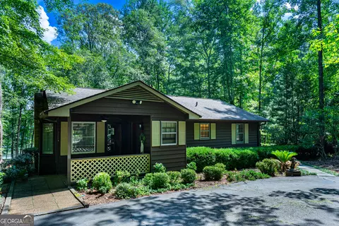 35 Point North Dr, Hogansville, GA 30230