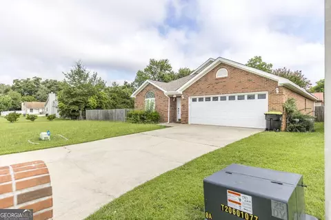 204 Westcliff Center St, Warner Robins, GA 31093