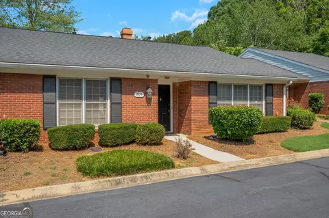 804 Dunwoody Chace, Sandy Springs, GA 30328