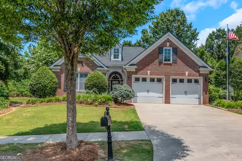 5001 Wolverine Pl, Locust Grove, GA 30248