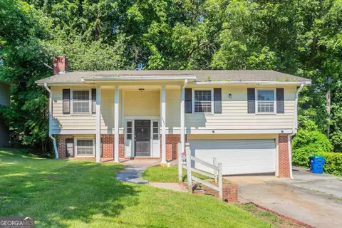 5488 Deerfield Trl, Atlanta, GA 30349