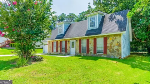 1040 Redan Trce, Stone Mountain, GA 30088