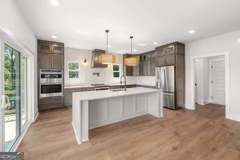 Kitchen - 103 Planters Pointe Ct, Baldwin, GA 30511 photo 2 of 7