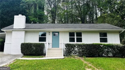 810 Commodore Dr NW, Atlanta, GA 30318