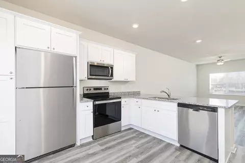 Kitchen - 226 Rooker Dr, Lagrange, GA 30241 photo 1 of 1