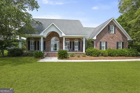 725 W Lane St, Brooklet, GA 30415