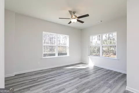 Living - 224 Rooker Dr, Lagrange, GA 30241 photo 1 of 1