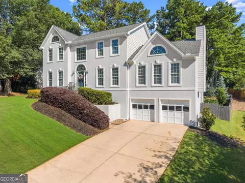 Exterior - 7210 Devonhall Way, Duluth, GA 30097 photo 15 of 16