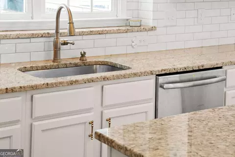 Kitchen - 7210 Devonhall Way, Duluth, GA 30097 photo 4 of 4