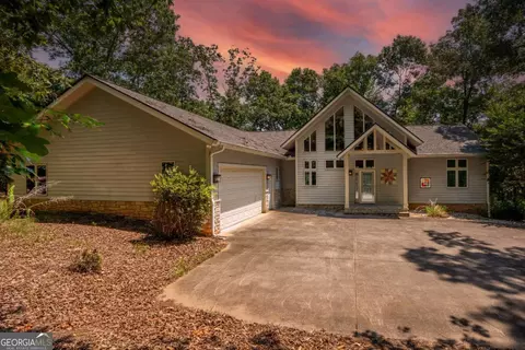 5231 Laurel Cir, Gainesville, GA 30506