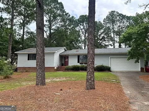 715 E 40th St, Tifton, GA 31794