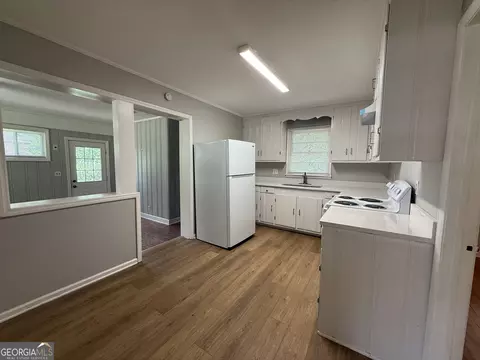 Kitchen - 110 Dogwood Dr, Lagrange, GA 30241 photo 1 of 4