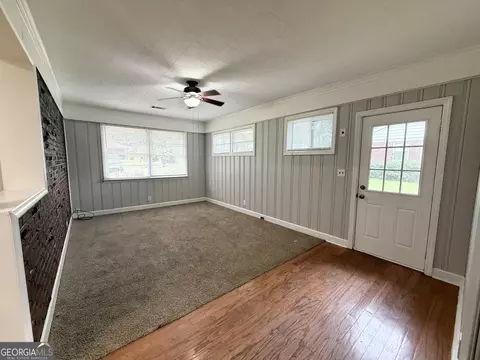 Living - 110 Dogwood Dr, Lagrange, GA 30241 photo 5 of 6