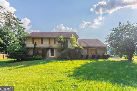 405 Fairfield Cir, Fayetteville, GA 30214