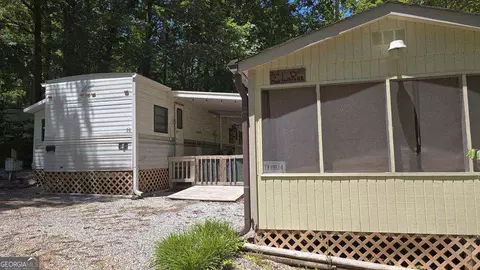 26 Terrace Cir, Cleveland, GA 30528