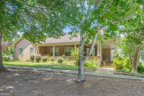 324 Avenue Of The Oaks, Rock Spring, GA 30739