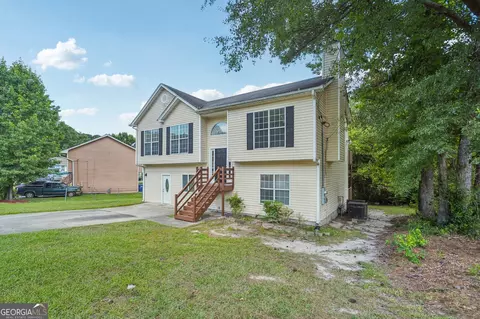 210 Spingtree Ct, College Park, GA 30349