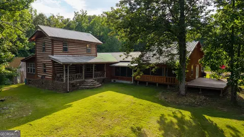 1216 Everett Springs Rd NE, Calhoun, GA 30701
